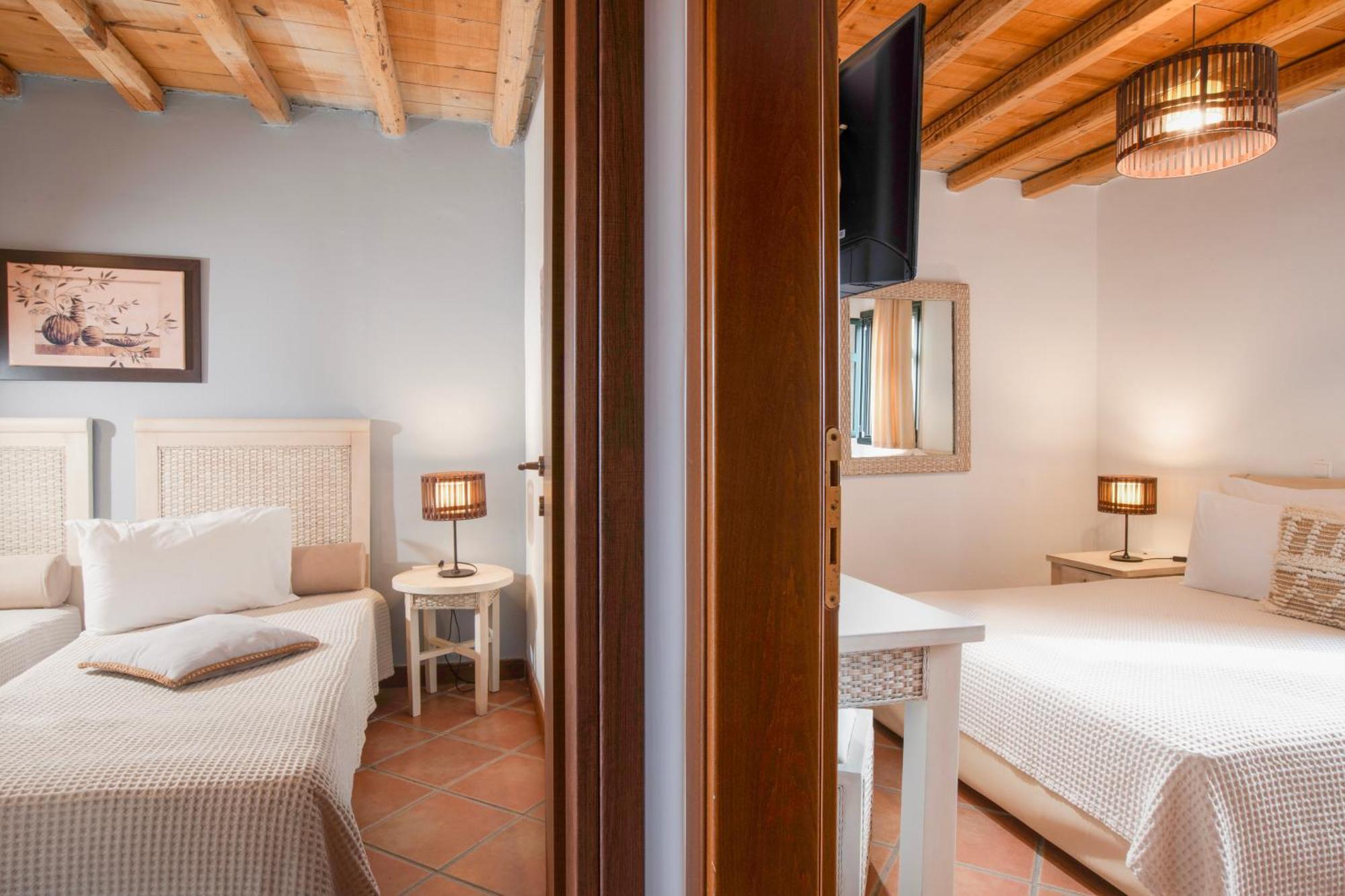 The Varos Residences Hotel Room photo